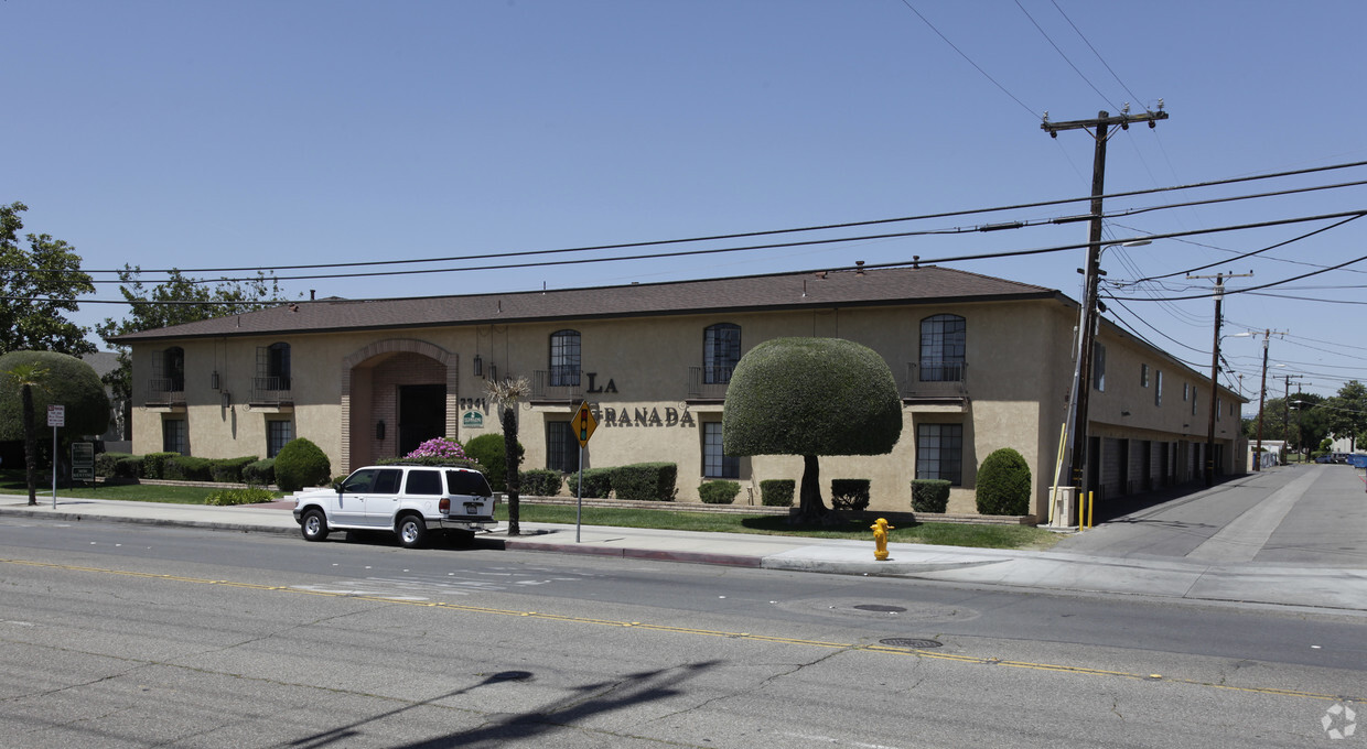 Primary Photo - La Granada Apartments