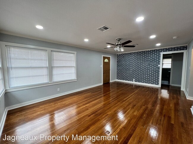 Building Photo - 3 br, 2 bath House - 1800 11th St