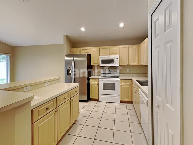 Foto del edificio - 32125 Cypress Valley Dr
