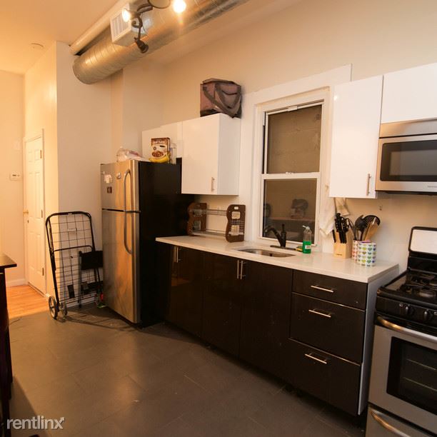 Building Photo - 107 Troutman St