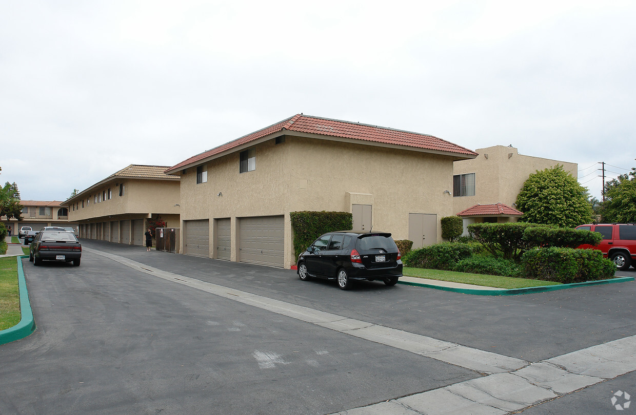 Foto del edificio - La Mancha Apartments