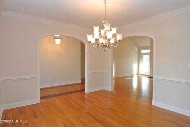 Foto del edificio - 3525 Canterbury Rd