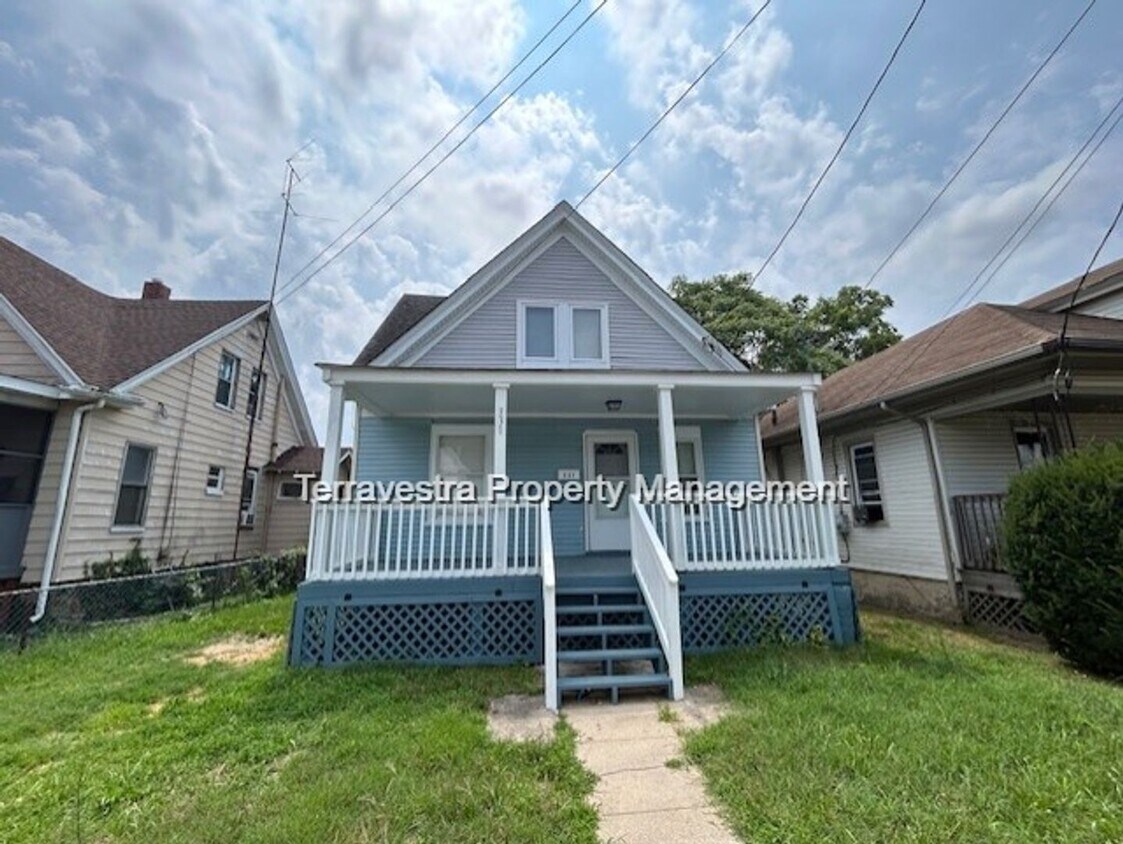 Foto principal - Detached Renovated 2 Bedroom