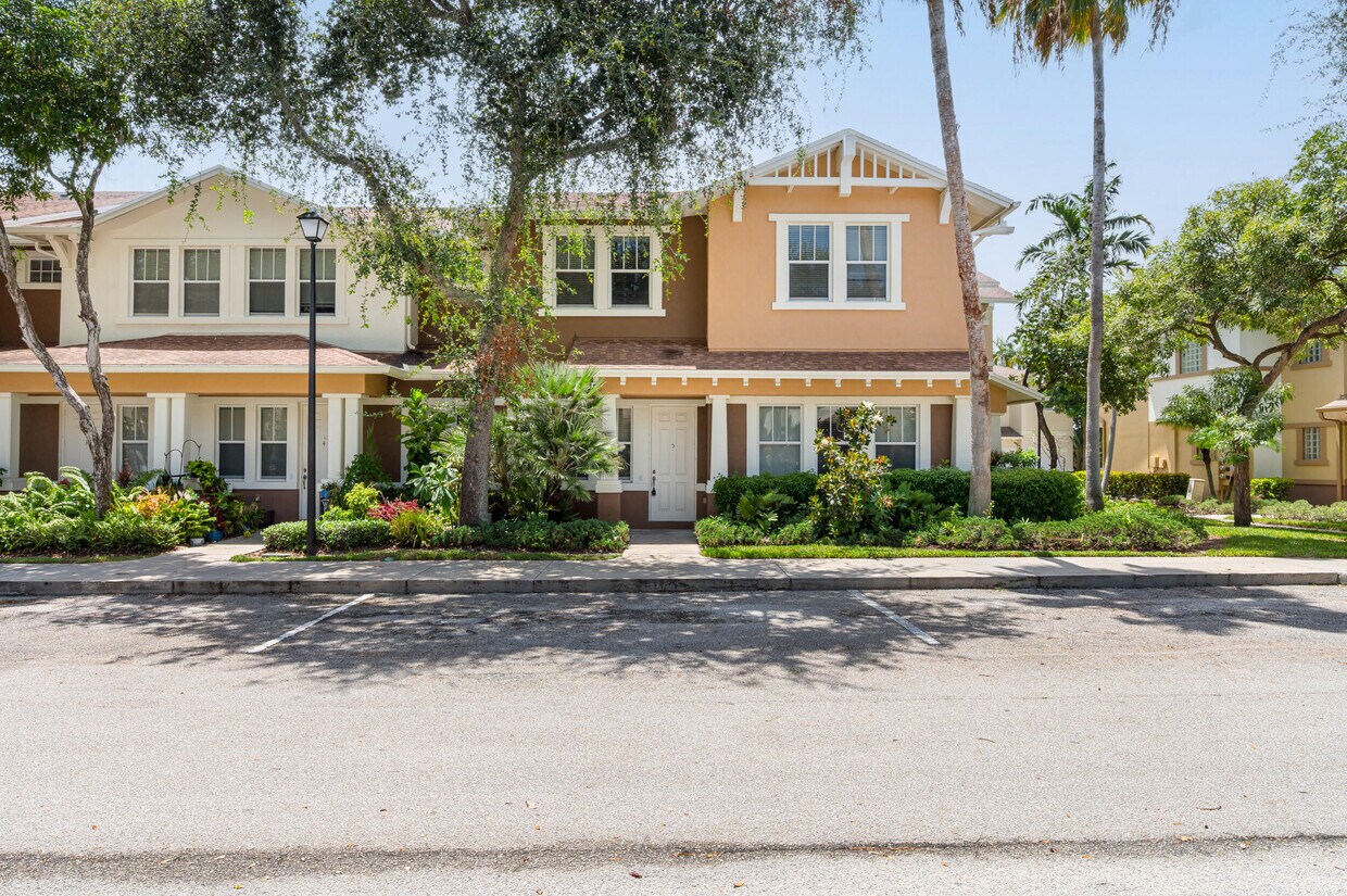 Primary Photo - 650 Pacific Grove Dr