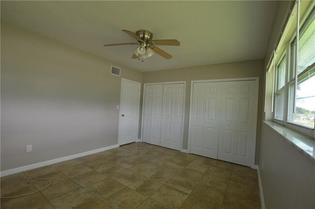 Building Photo - Sebastian rental