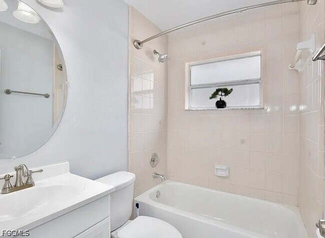 Building Photo - 1162 Whispering Winds Ct