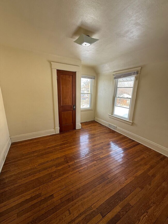 Foto del edificio - Cleveland East side single home