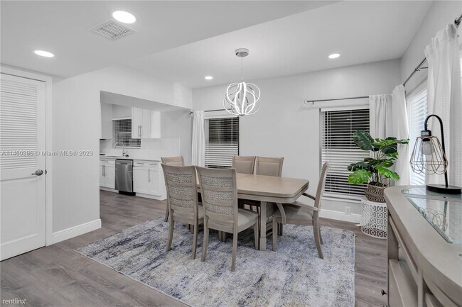 Building Photo - 6 br, 4 bath House - 3261 Aqua Vista Dr