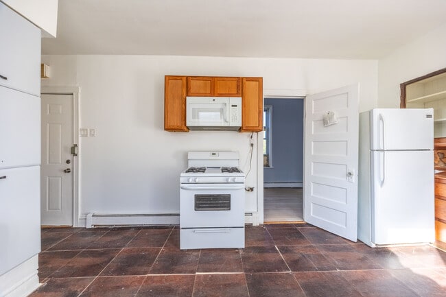 Building Photo - 2651 W 23rd Pl