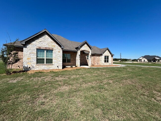 Building Photo - Azle Texas Homes For Rent "Azle ISD"