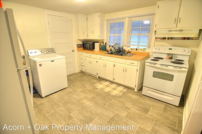 Building Photo - 2 br, 1 bath House - 8800 Old NC 86