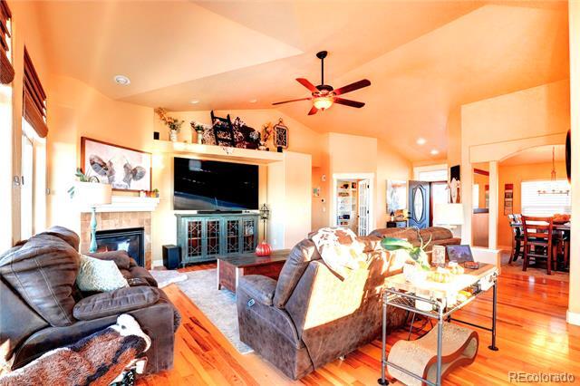 Building Photo - 3715 Golden Eagle Dr