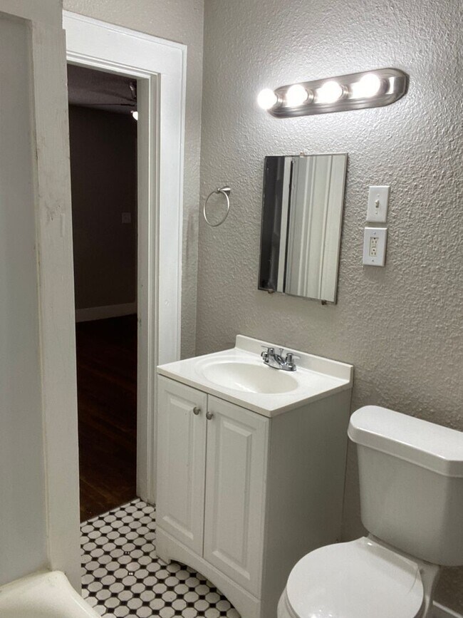 Foto del edificio - Cozy 1 Bed 1 Bath