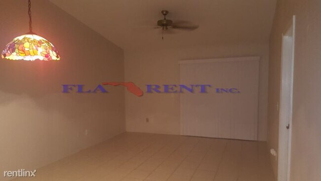 Building Photo - 7763 Country Pl