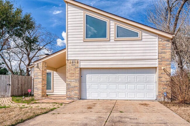Building Photo - 13850 Walnut Hollow Ln