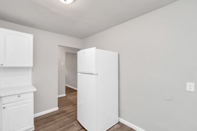 Photo - 3655 SEABROOK STREET #6 House