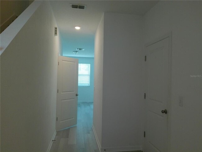 Building Photo - 947 Grandin St