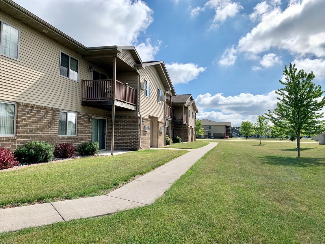 Primary Photo - Willow Estates