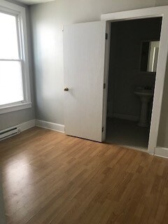 Foto del edificio - Large 3 bedroom home