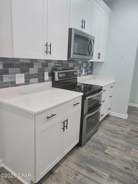 Foto del edificio - 8676 Coral Reef Wy
