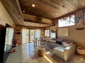 Building Photo - 280 San Benito Rd
