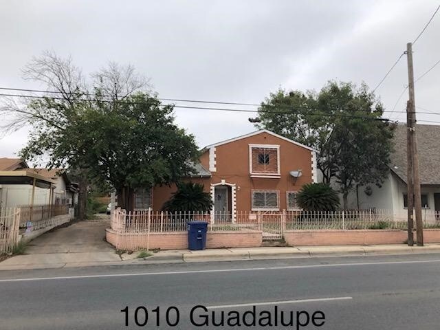 Foto principal - 1010 Guadalupe St