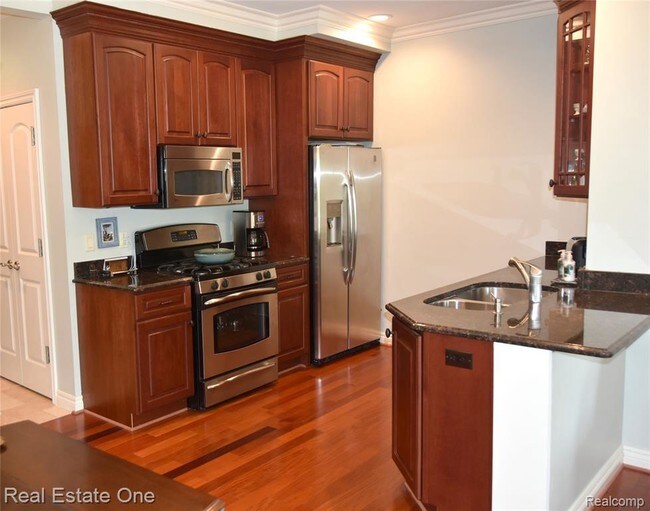 Foto del edificio - 202 Walnut Blvd