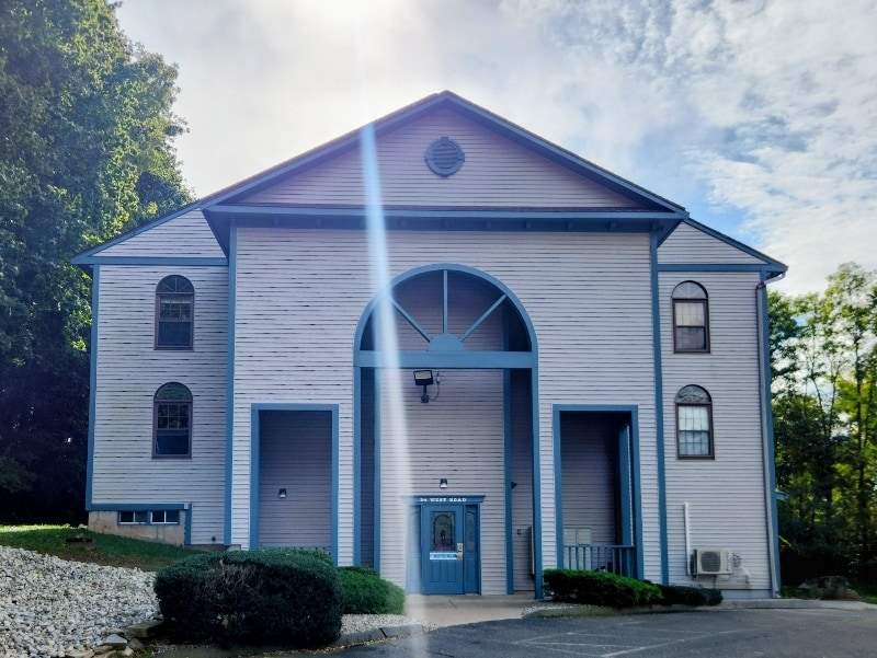 Primary Photo - 24 West Rd