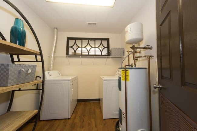 Interior Photo - Kitty Hawk Apartments