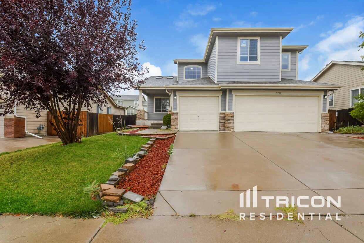 Foto principal - 9909 Vine St