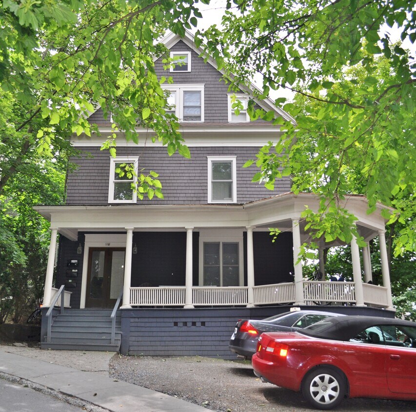 Foto principal - 123 Highland Pl