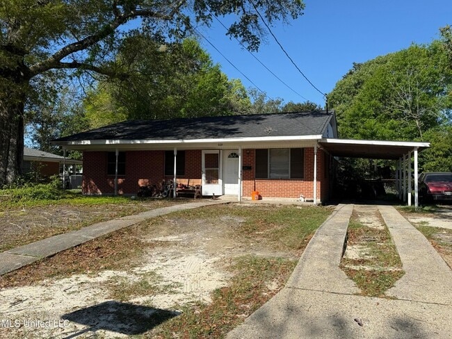 Photo - 609 Academy Drive Unit House