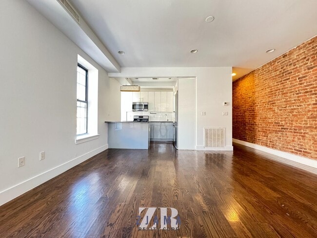 Foto del edificio - 2318 Avenue D