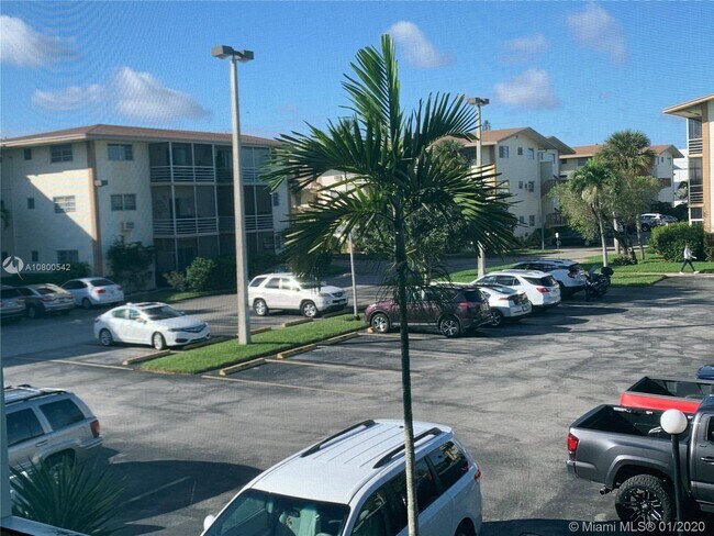 Foto del edificio - 16790 NE 14th Ave