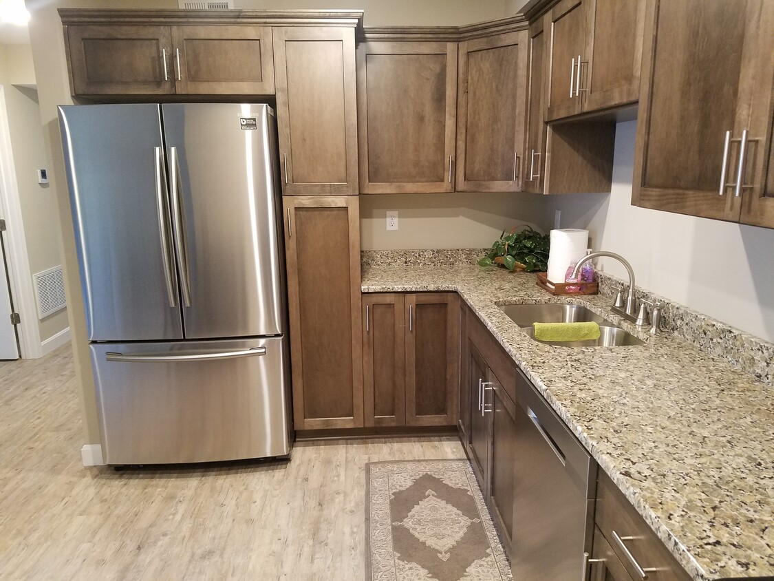 Foto principal - 9607 Old 6 Mile Ln