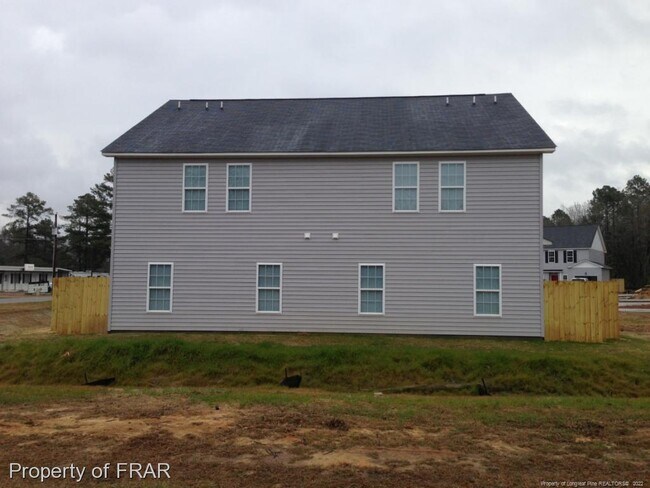 Foto del edificio - 129 Burgess Ln