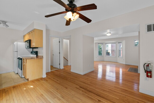 Foto del edificio - 58 Edgewood Ave