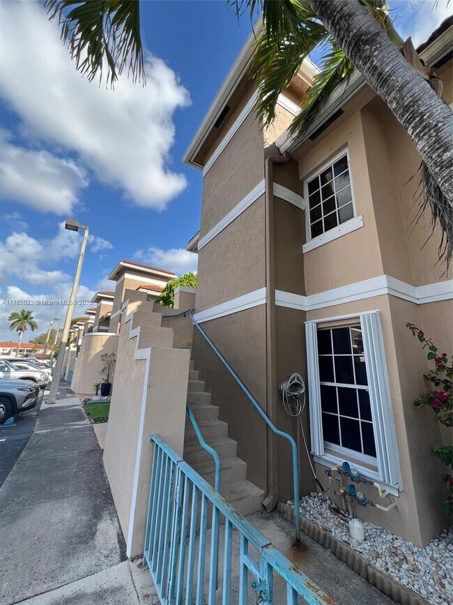 Foto del edificio - 6445 SW 130th Pl