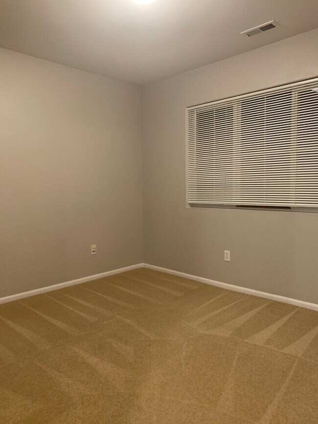 Building Photo - Beautiful 3+ Bedroom, 2.5 Bath Home in Fife!