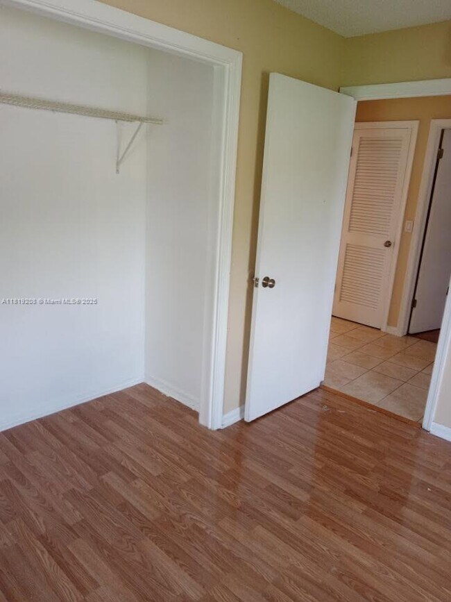 Foto del edificio - 1200 AC Evans St