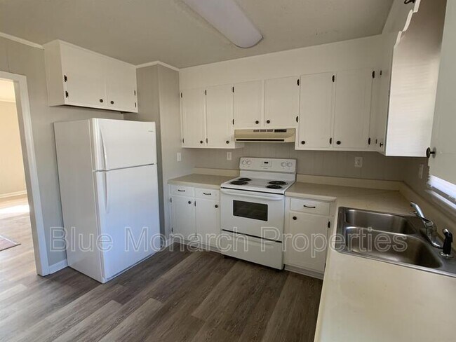 Foto del edificio - 221 Welch Ave