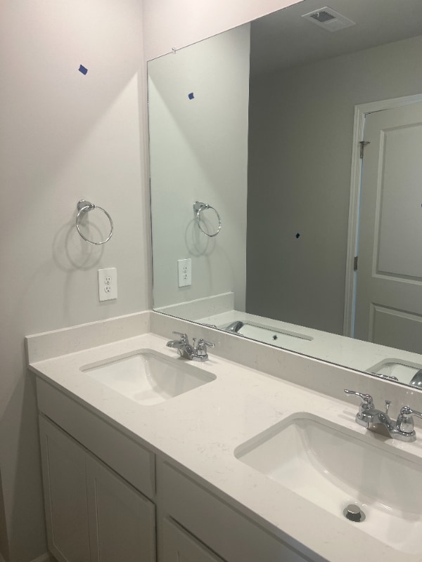 Building Photo - 1406 Saddle Trace Dr