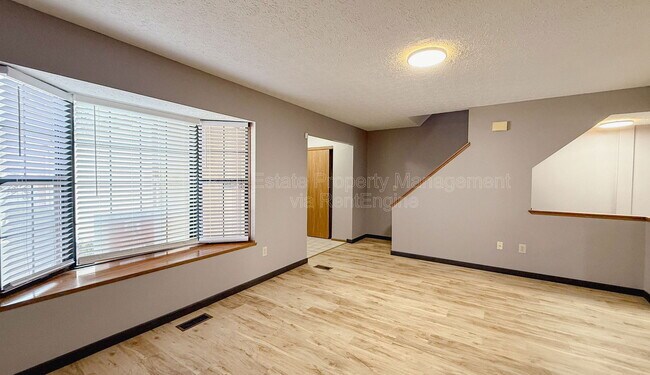 Foto del edificio - 1361 Eastwick Way