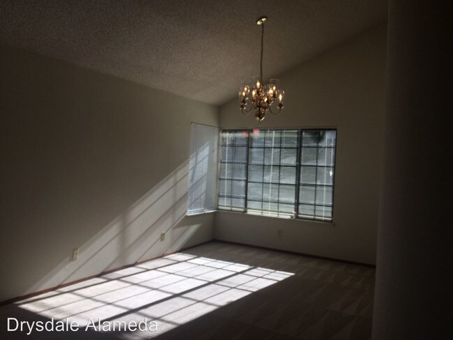 Building Photo - 4 br, 3 bath House - 22 Wexford Place