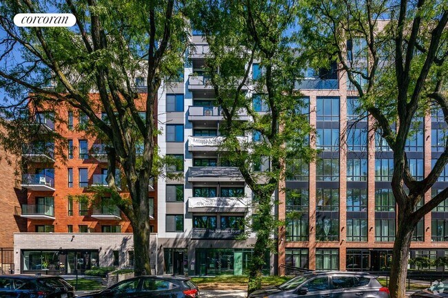Foto del edificio - 571 Ocean Pkwy