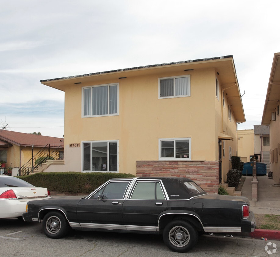 Building Photo - 6708 Templeton St