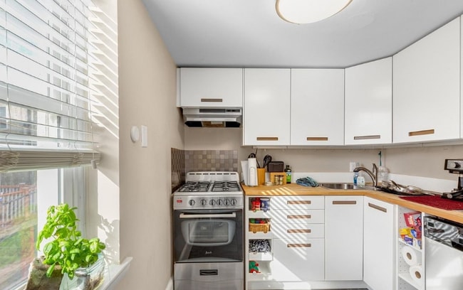 Foto del edificio - 722 S 22nd St