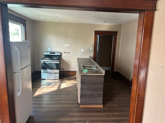 Building Photo - 33 S McKinley Ave