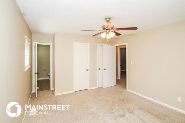 Foto del edificio - 2831 Creek Ln NE