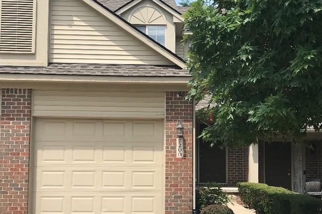 Foto del edificio - 7200 Lavender Ln